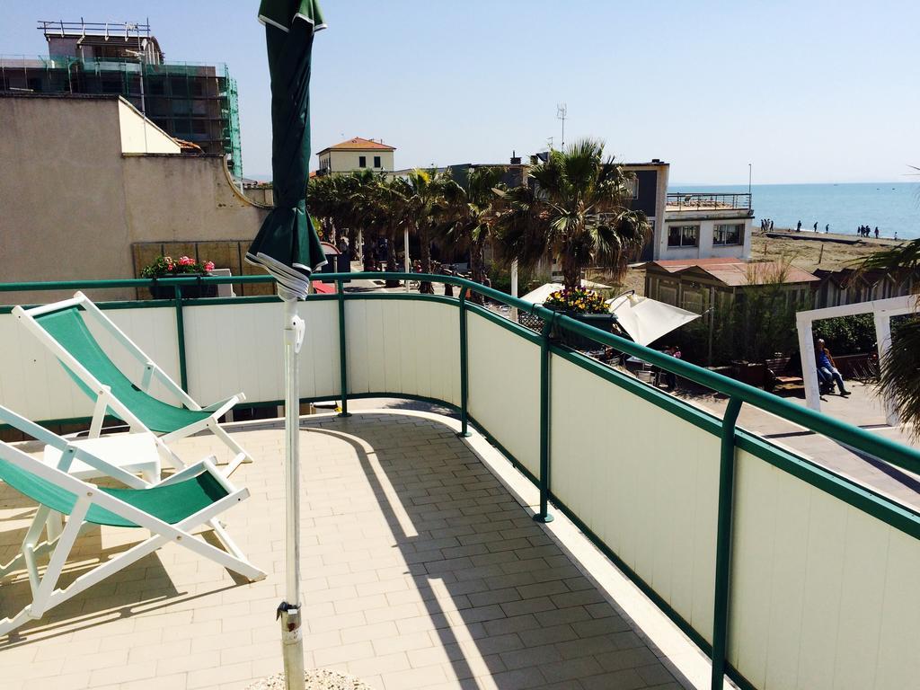 Lungomare Hotel Marina di Cecina Exterior foto